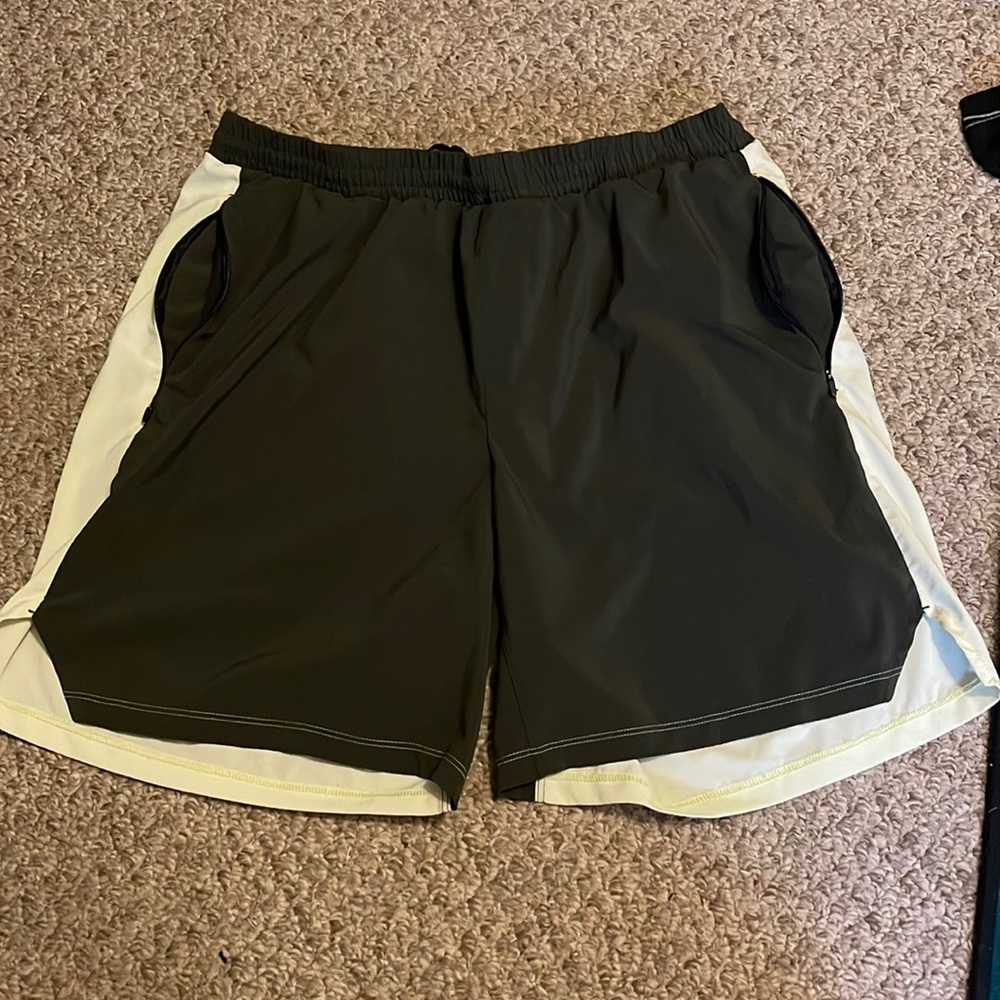 All motion space short